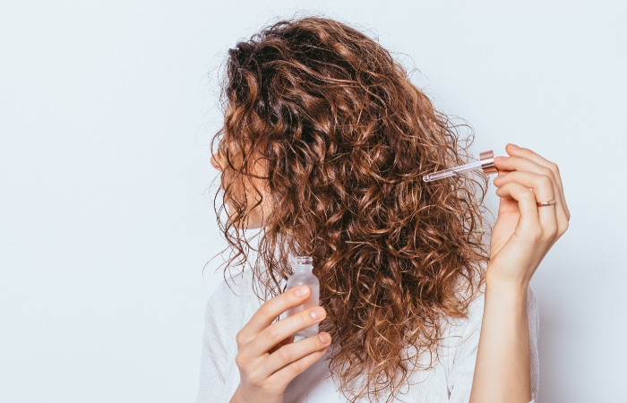Beneficios del aceite de oliva para el cabello Propiedades del aceite de oliva en el pelo