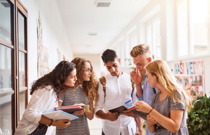 Dudas y temores de los estudiantes de bachillerato Preocupaciones en la vuelta al cole en bachillerato que encuentran los alumnos