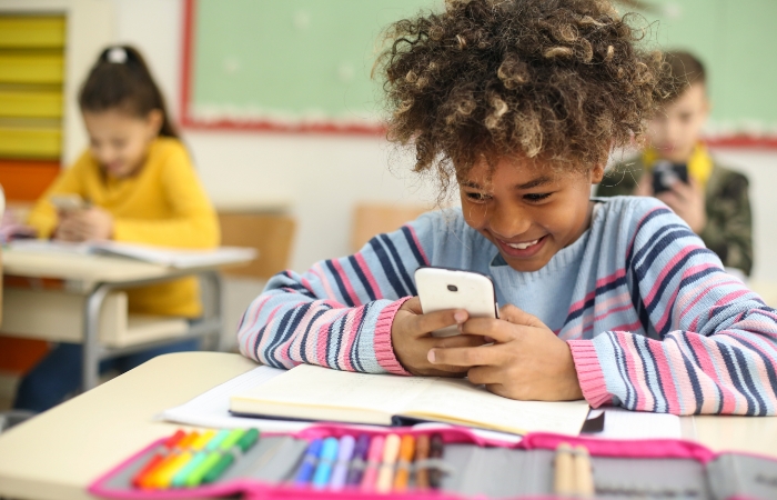 Móviles en los centros escolares