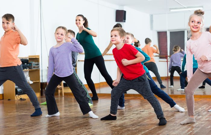 La música y el baile estimulan la creatividad de los niños Fomentar la creatividad infantil a través de la danza y la música