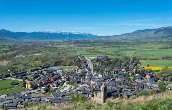 Llívia, el pueblo español rodeado por Francia