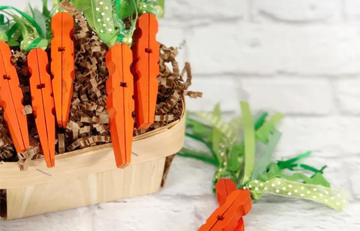 zanahorias de juguete hechas con pinzas rotas Zanahorias con pinzas rotas
