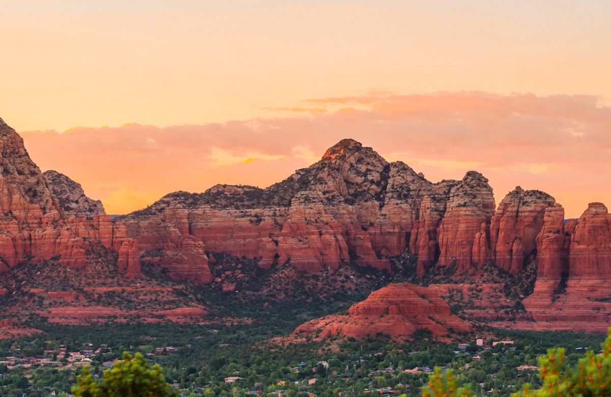 Montañas en Sedona, Arizona Aventuras en los viajes con adolescentes: El Salvaje Oeste