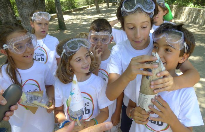 Escuelab, campamento científico y de aventura