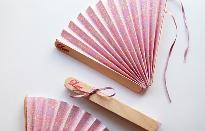 Idea de abanicos fáciles para regalar en fiestas Abanicos caseros fáciles para fiestas