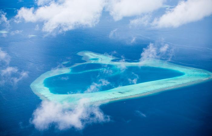 El Atolón de Aldabra es un atolón de coral elevado Atolón coral arrecifes del mundo