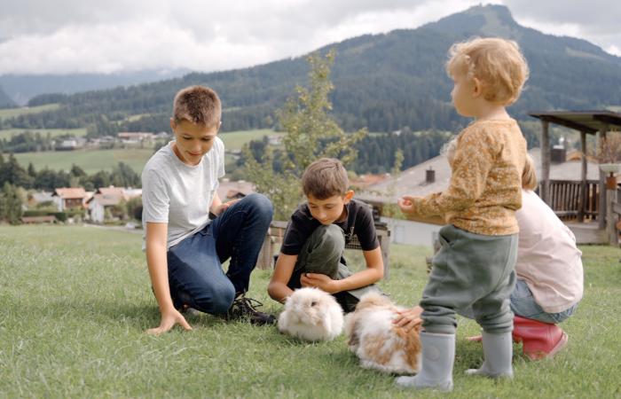 granjas del tirol austria con niños granjas del tirol niños austria