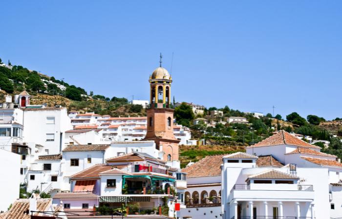 Cómpeta está ubicado a más de 600 metros sobre el nivel del mar Cómpeta Malaga capital del turismo rural 2024