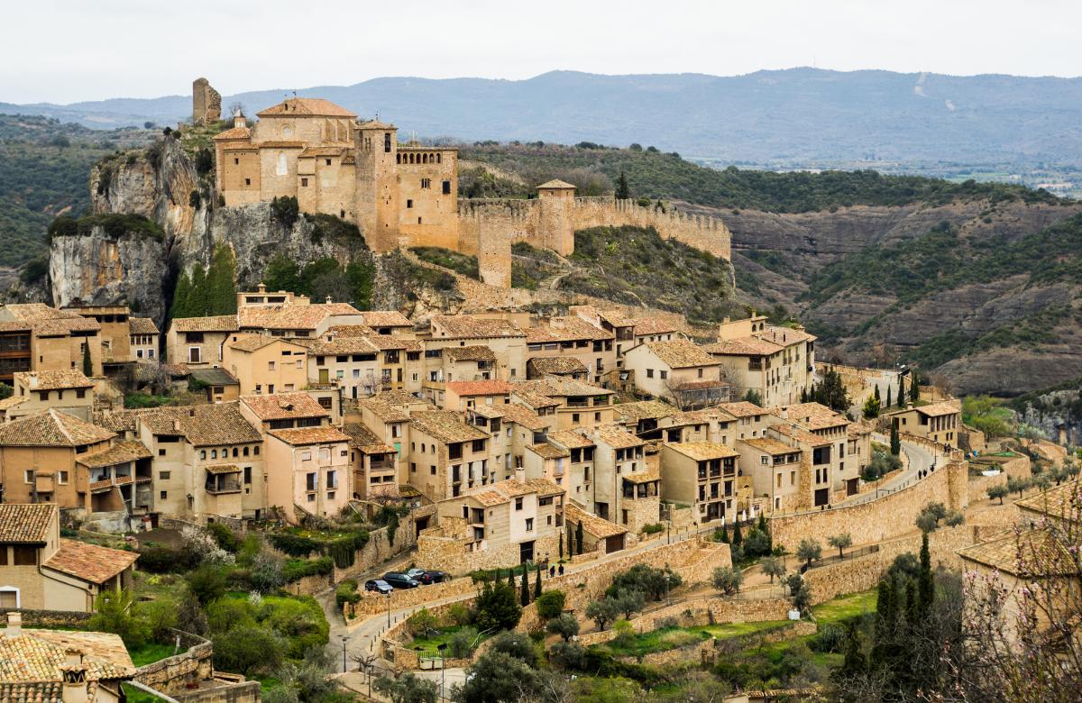 No te pierdas el bello pueblo de Alquézar Alquézar huesca