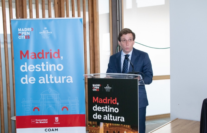 J.L. Martínez- Almeida José Luis Martínez- Almeida