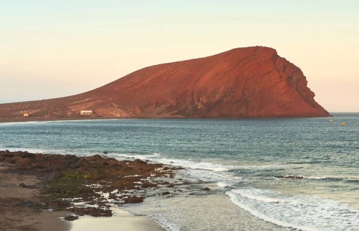 Canarias desala el agua con un alto coste energético Desaladoras, gran coste energético