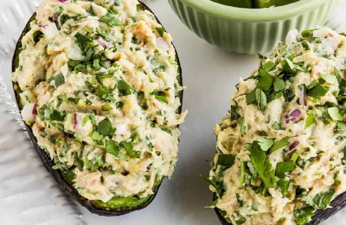 receta de aguacates rellenos con atún aguacates rellenos con una lata de atún